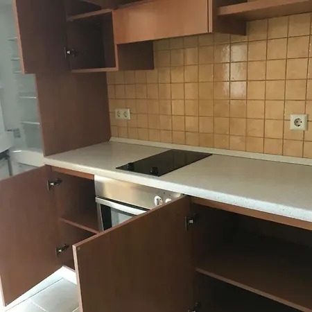 Sunset Apartment *